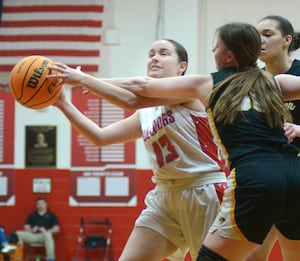 Photos: Streator falls to Herscher in nail-biting 35-31 finish