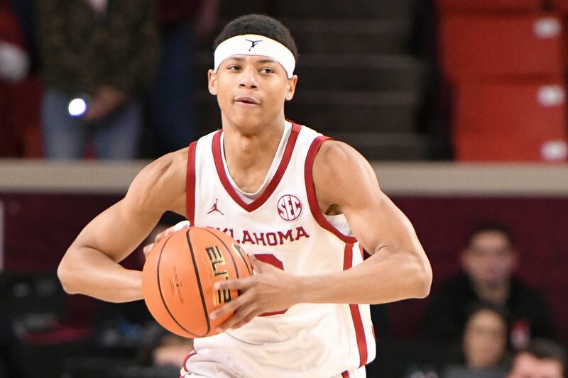 FILE - Oklahoma guard Jeremiah Fears pushes down the court during the first half of an NCAA college basketball game against Texas A&M, Wednesday, Jan. 8, 2025, in Norman, Okla. (AP Photo/Kyle Phillips, File)