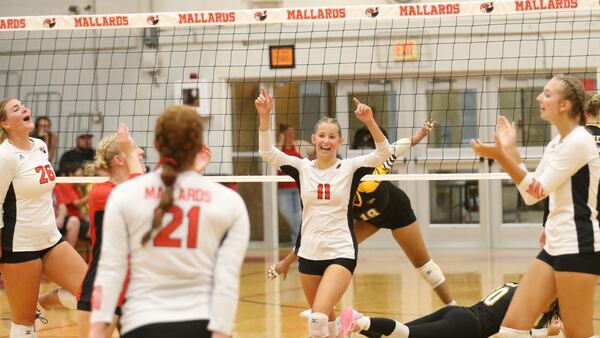 Photos: Henry-Senachwine beats Putnam County in volleyball