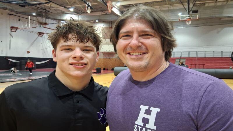 Hampshire’s Knox Homola, coached by dad, leads three Whip-Purs headed to state