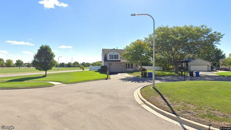 Single-family home sells for $405,000 in South Elgin