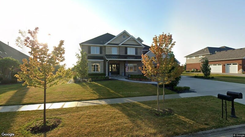 Sale closed in Homer Glen: $1.23 million for a single-family home