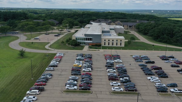 IVCC awards first Steve Mobley Memorial Scholarships