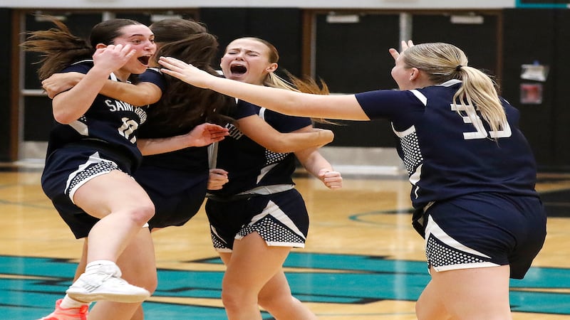 St. Viator holds off late surge from Geneva to secure first-ever trip to Class 3A state tournament