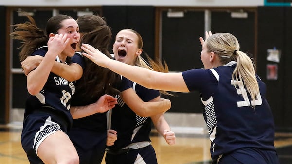 St. Viator holds off late surge from Geneva to secure first-ever trip to Class 3A state tournament
