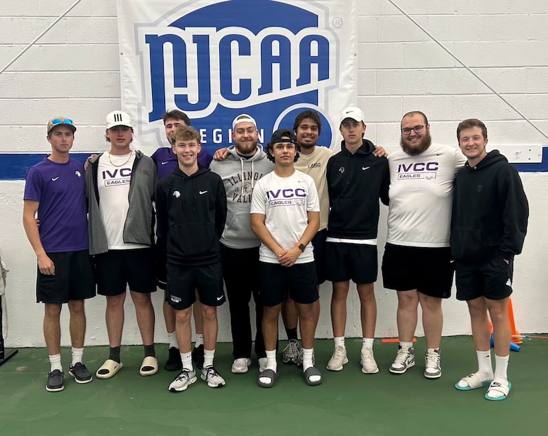 The IVCC men's tennis team advanced to the NJCAA Division II National Tournament by finishing third at the Region 4 Tournament.