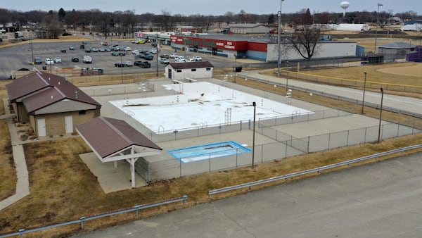 Photos: City of Mendota closing pool this summer for repairs
