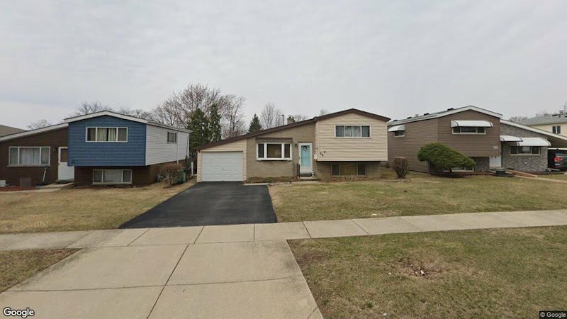 Lombard: Single-family home sells for $477,000