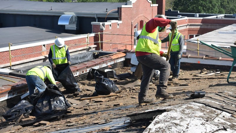 Lockport District 205 uses grant for roof repairs on Central Campus