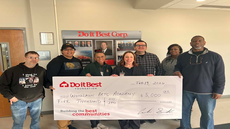 Woodlawn receives grant from Do It Best Foundation to support theater programs