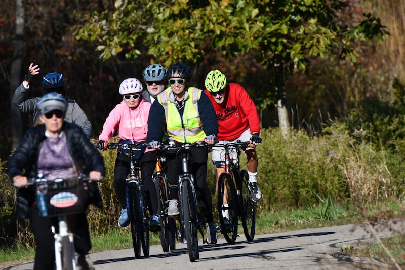 Sign up for a Rec Bike Club ride this fall with the Forest Preserve District of Will County. Complete all four to earn a T-shirt.