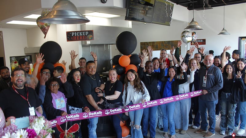 Taco Alley opens in DeKalb