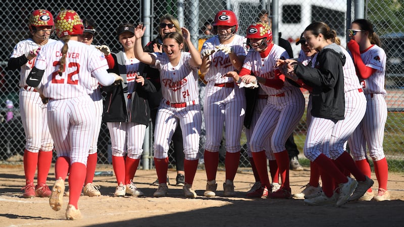 Lilly Carver’s perfect day leads Glenbard East charge at Elk Grove in regional semis