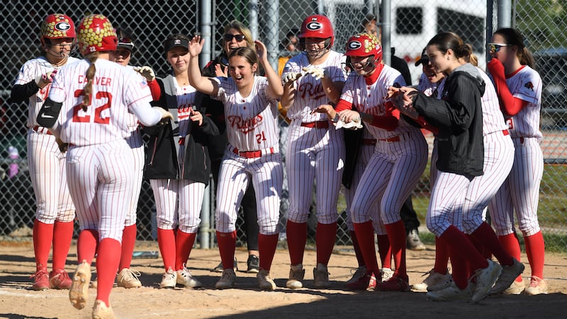 Lilly Carver’s perfect day leads Glenbard East charge at Elk Grove in regional semis