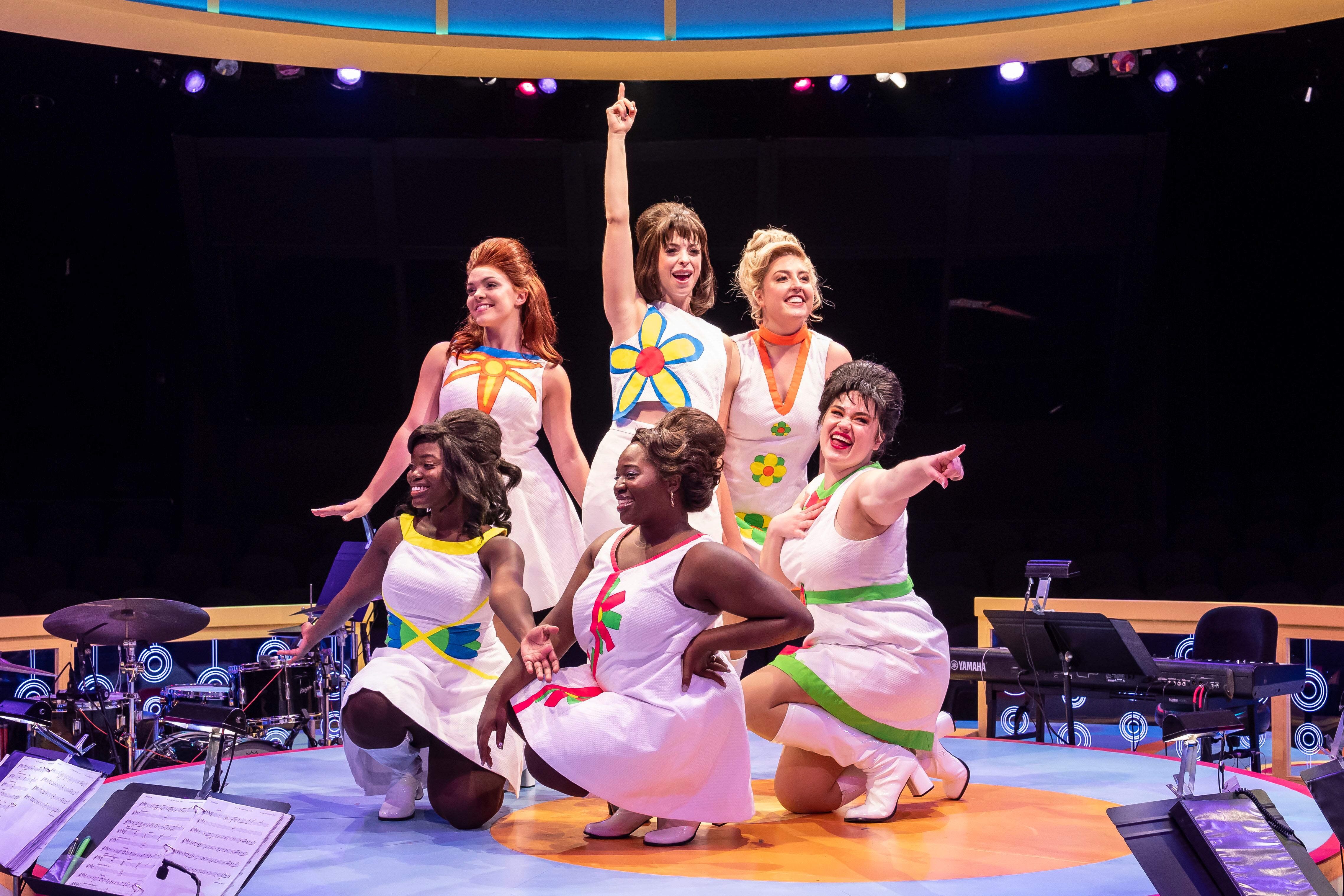 ‘Beehive: The ‘60s Musical’ soars on music, fashion at Marriott Theatre in Lincolnshire