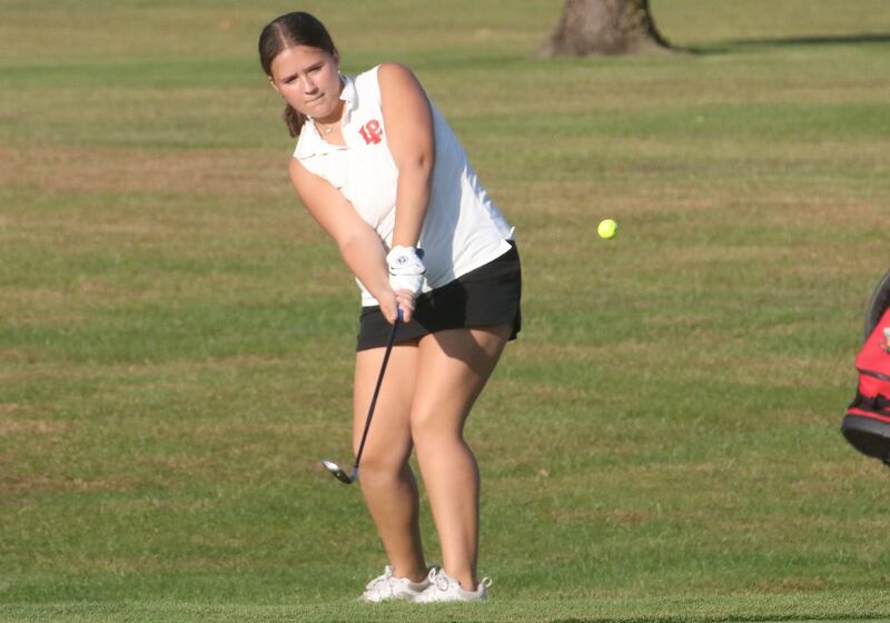 L-P's Mary Craven, hits toward the 6th hole on Monday, Sept. 8, 2025 at Deer Park Golf Club in Oglesby.
