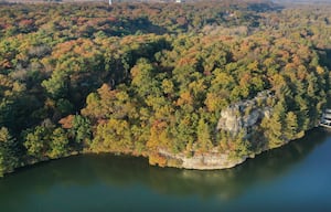 Photos: Fall colors ablaze at Starved Rock State Park