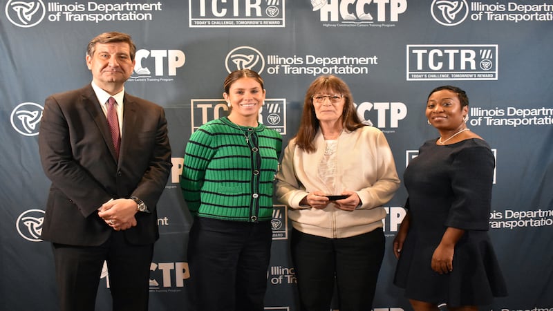 Davidson Construction Supply of Rochelle wins IDOT award