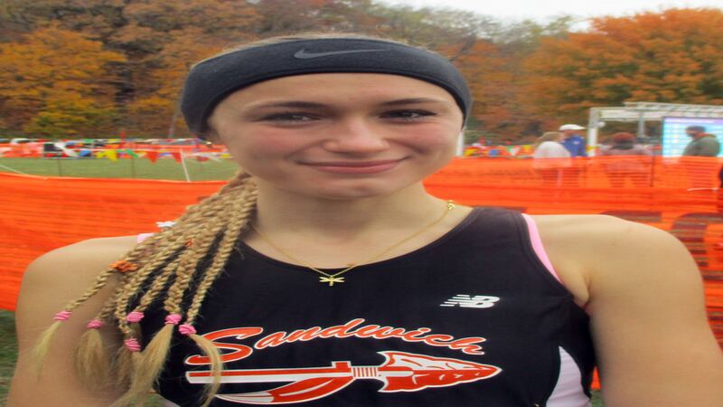 Sandwich senior Sunny Weber, who will run collegiately at Duke, repeats as IHSA state champ – this time in 1A