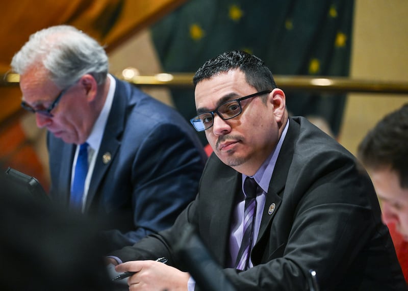 State Sen. Li Arellano Jr., R-Dixon, has announced the launch of his mobile constituent services initiative in the 37th Senate District that will start in March.