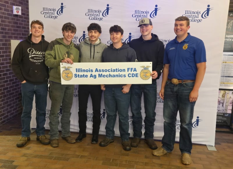 The Stillman Valley High School ag mechanics team recently competed at the state competition against 21 teams and 149 individual contestants from across Illinois. The Cardinals
earned a fifth-place overall team finish in the state competition.