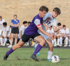 Photos: Dixon takes the pitch against Genoa-Kingston