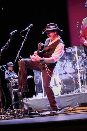 Neil Diamond, Eagles tributes to headliner DeKalb’s Egyptian Theatre Valentine’s Day weekend