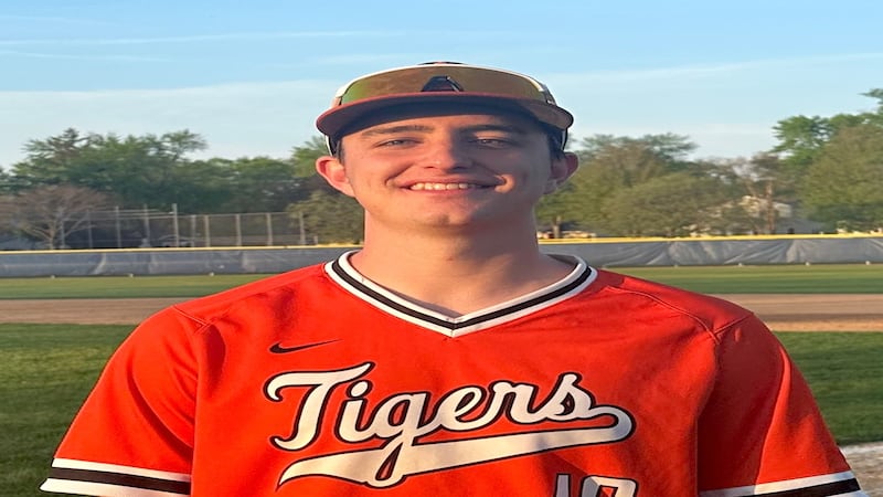 Jacob Conover hits leadoff home run, gets win on mound to help Wheaton Warrenville South take down Geneva