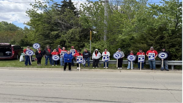 UAW begins strike at HCC in Mendota