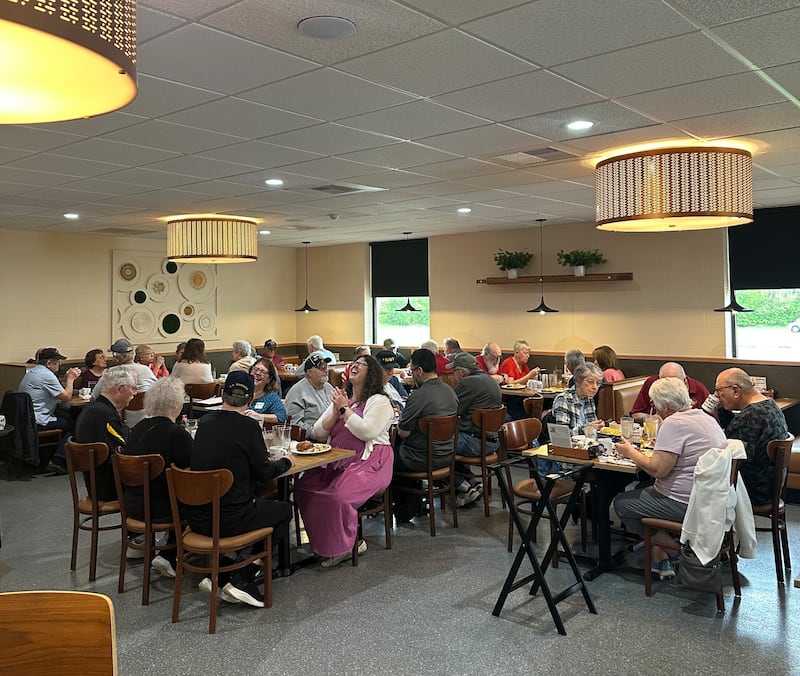 Carrying on a five-year tradition of honoring veterans at the Minooka location, 3 Rivers Café in Channahon will serve a free meal to veterans from 7:30 to 10 a.m. the last Tuesday of the month.