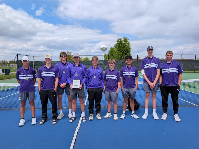 The Rochelle boys tennis team won the Hub Invite.