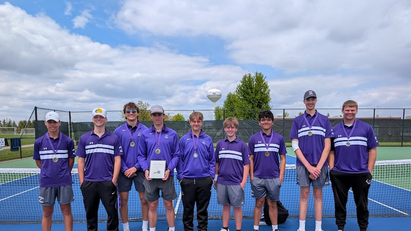 Rochelle tennis wins Hub Invite
