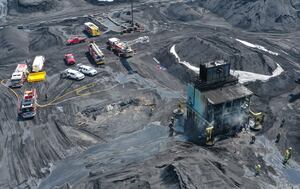 Two firefighters hospitalized after Hennepin Mill fire