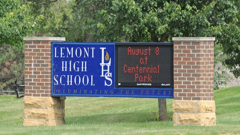 3 Lemont juniors post top 10 finishes at IHSA speech finals