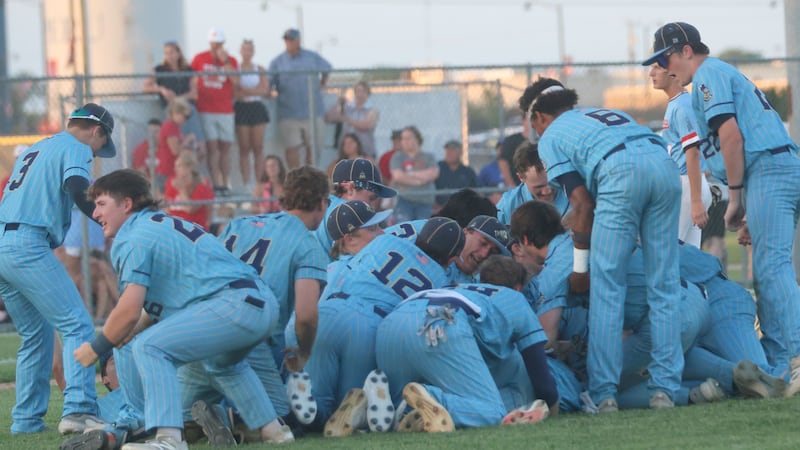 Marquette tops Brimfield, advances to IHSA State Finals for third straight season