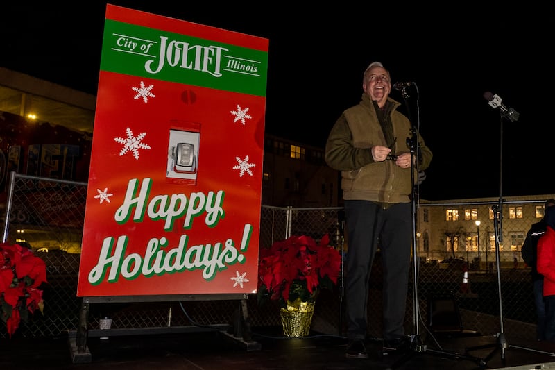 Joliet Mayor Terry D'Arcy shares remarks during the Light Up the Holidays Tree Lighting Ceremony at Joliet’s City Square on Nov. 28, 2025.