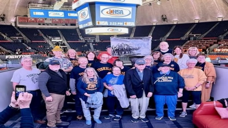 Members of 1976 Tiskilwa High School band recognized at State