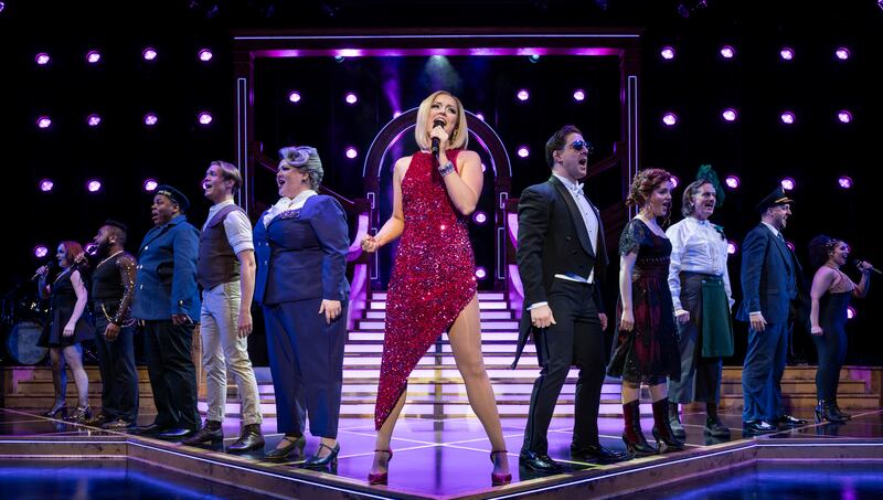 Members of the cast of TITANIQUE from Porchlight Music Theatre, presented in
association with Broadway In Chicago. Now extended through July 13 2025 at the Broadway Playhouse at Water Tower Place in Chicago.
