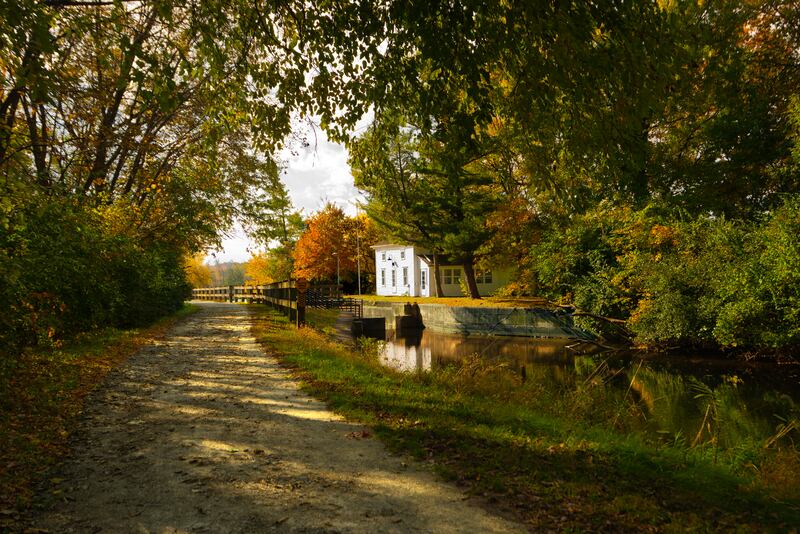 From the heart of downtown Chicago to quaint Pontiac, The First Hundred Miles of Route 66 is lined with picturesque natural spaces. Visit the historic I&M Canal for miles of picturesque biking and hiking below fall colors.  

Provided by Heritage Corridor Destinations