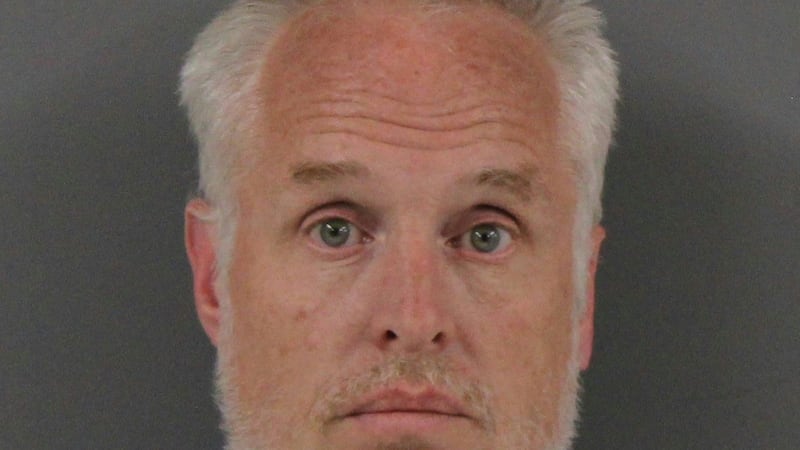 Whiteside County man accused of meth trafficking seeks independent evidence testing, pleads not guilty
