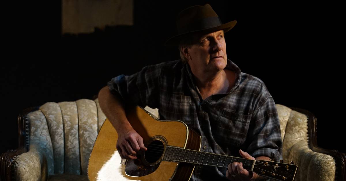 ‘An Evening with Jeff Daniels’ brings acclaimed actor, musician to Woodstock Opera House