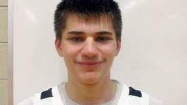 Glenbard East holds off Riverside-Brookfield in rematch