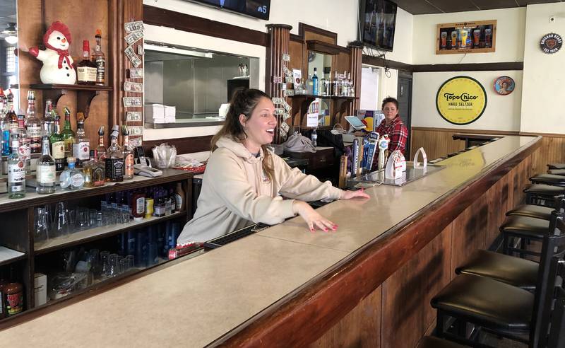 Samantha Roesner, who bought Bopps Bar and Grill in Harvard on Aug. 1, 2022, chats with diners on Wednesday, Jan. 11, 2023, at the restaurant at 103 E. Front St.