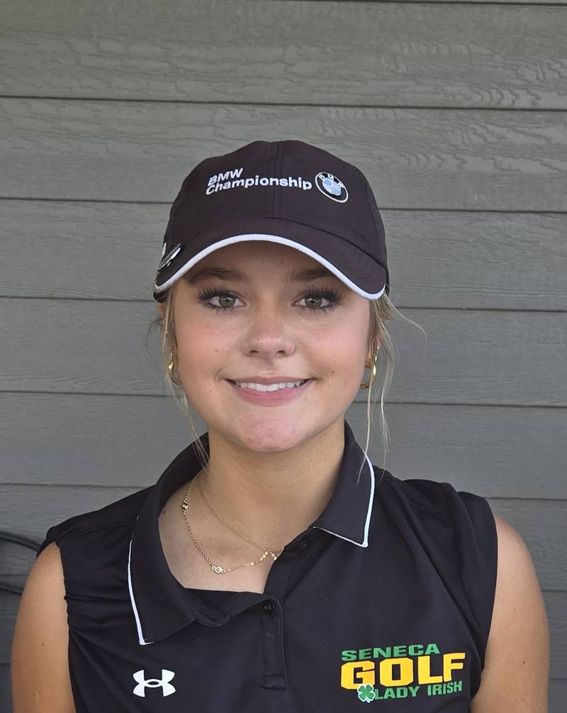 Seneca junior Piper Stenzel