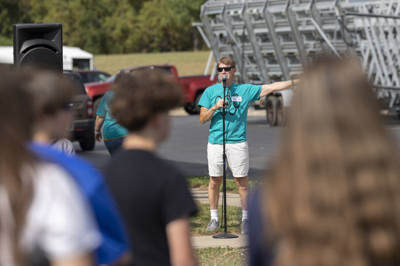 BLIND director Tom DePasquale shifts the retreat to the next phase Thursday, Sept. 19, 2024.