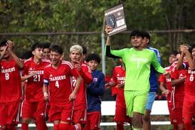 Hugo Arista scores hat trick as Dundee-Crown ousts St. Charles East in Class 3A regional final