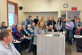 East Dundee trustees override veto, but Elgin Mall owners now unsure about move