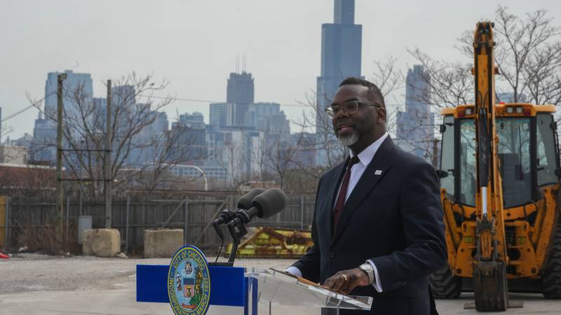 Chicago Mayor Brandon Johnson, other leaders press lawmakers for more funding