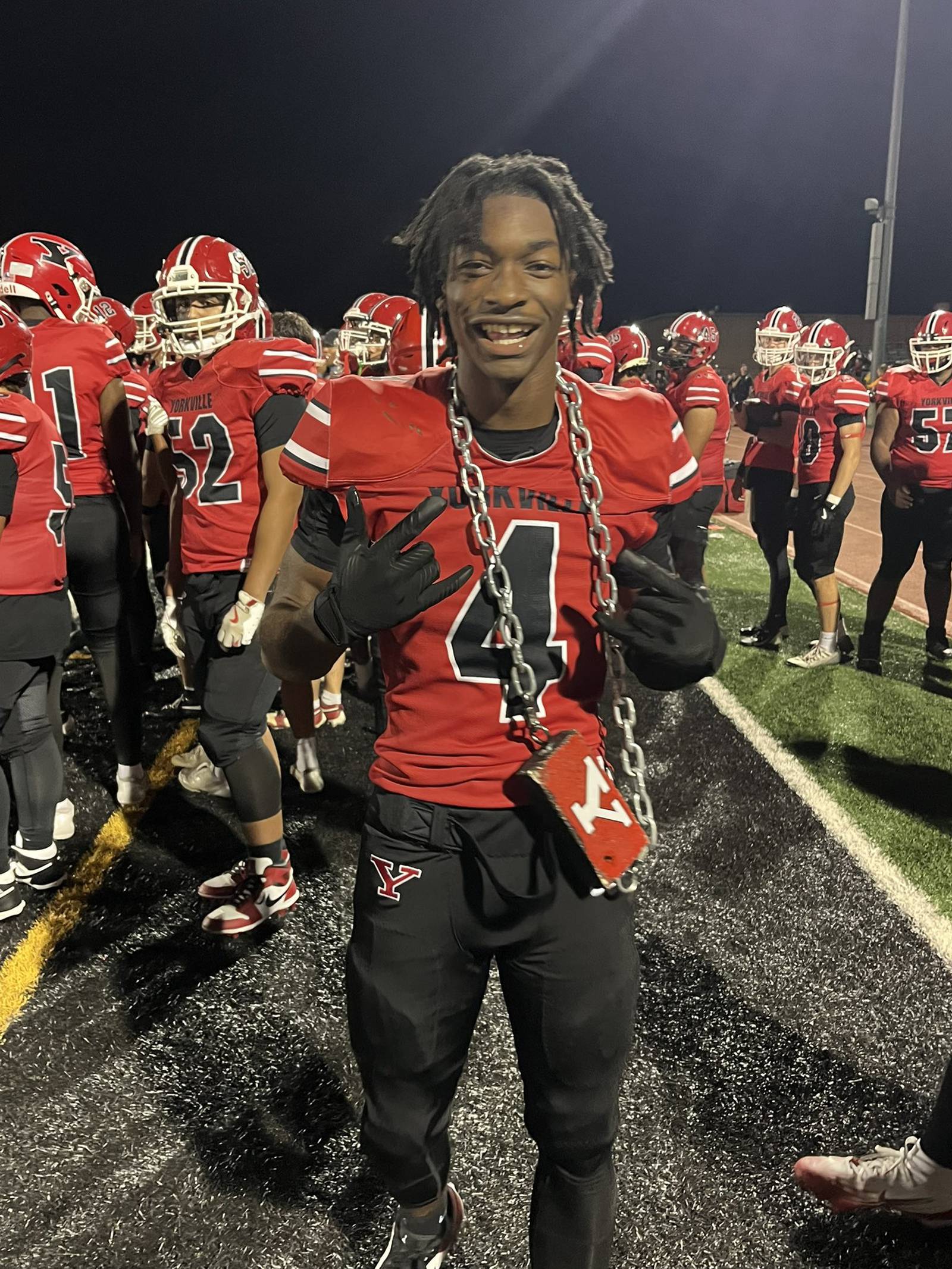 Kendall County football notebook: Yorkville sophomore Jayden Ruth makes ...