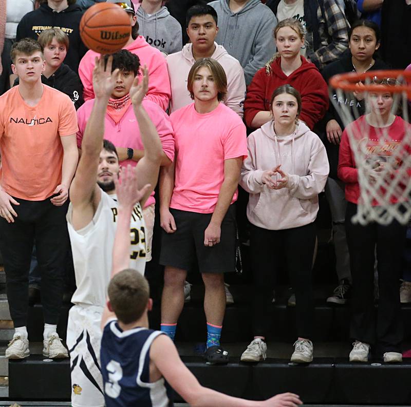 Putnam County's Jackson McDonald shoots a shot over Fieldcrest's Eddie Lorton on Tuesday, Feb. 7, 2023 at Putnam County High School.